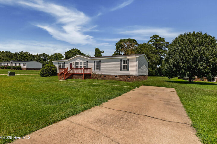 Property Photo:  323 Cypress Knoll Drive  NC 28574 