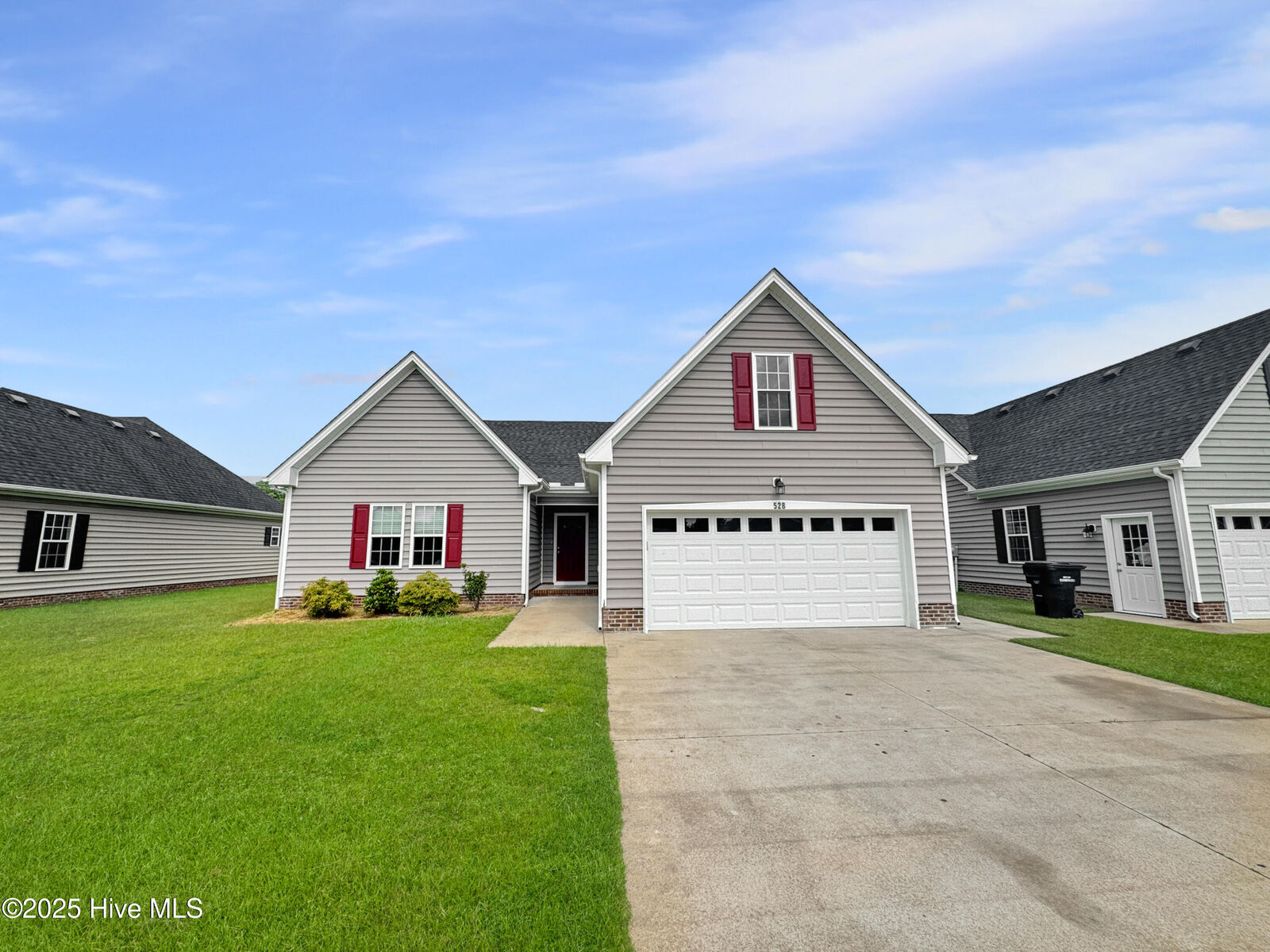 Property Photo:  528 Millbrooke Circle  NC 27909 