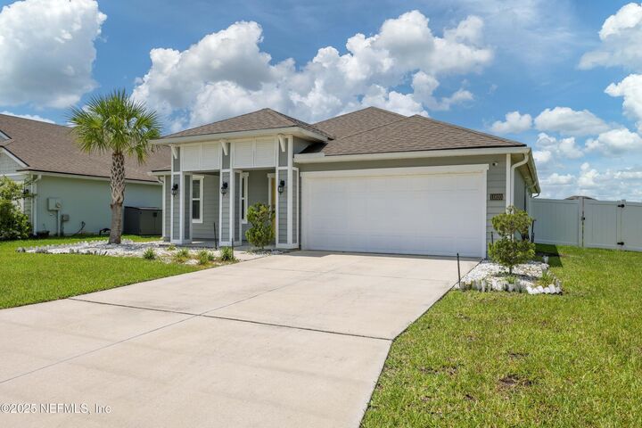 Property Photo:  11620 Lake Chubb Drive  FL 32226 