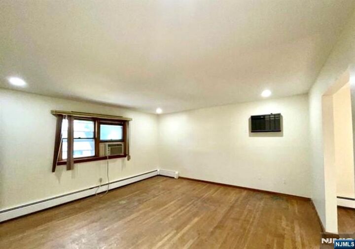 Property Photo:  10 Millo Court 2  NJ 07643 