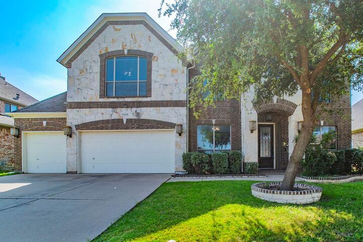 10325 Crowne Pointe Lane  Fort Worth TX 76244 photo