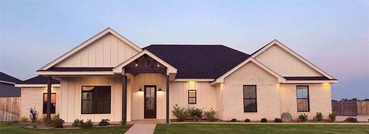 Property Photo:  173 Windy Hill Drive  TX 79562 
