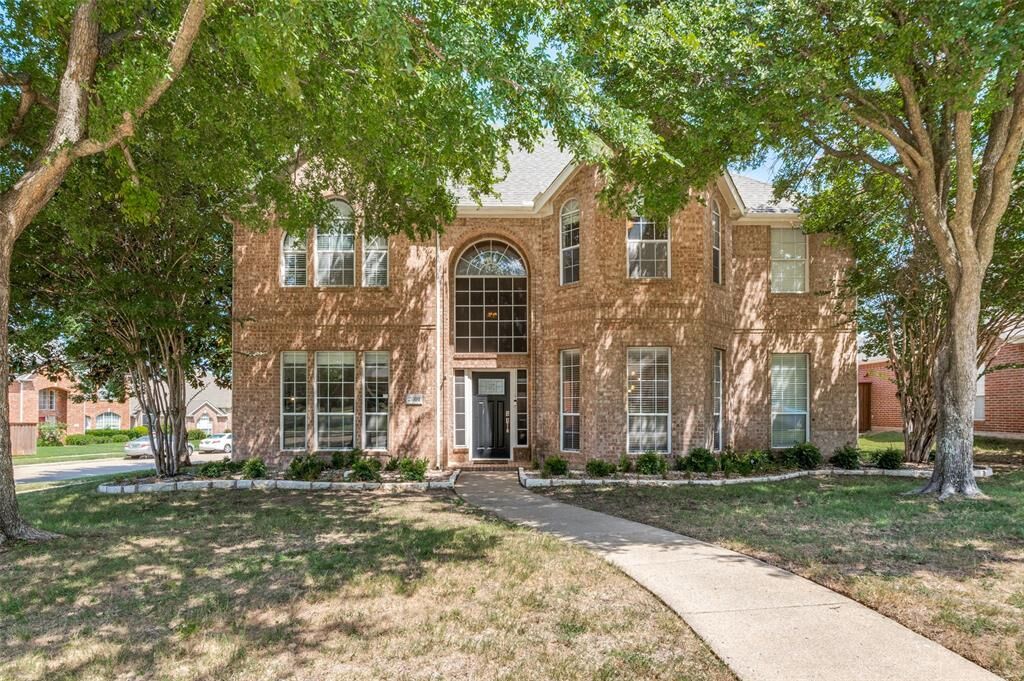 Property Photo:  2801 Flamingo Lane  TX 75074 