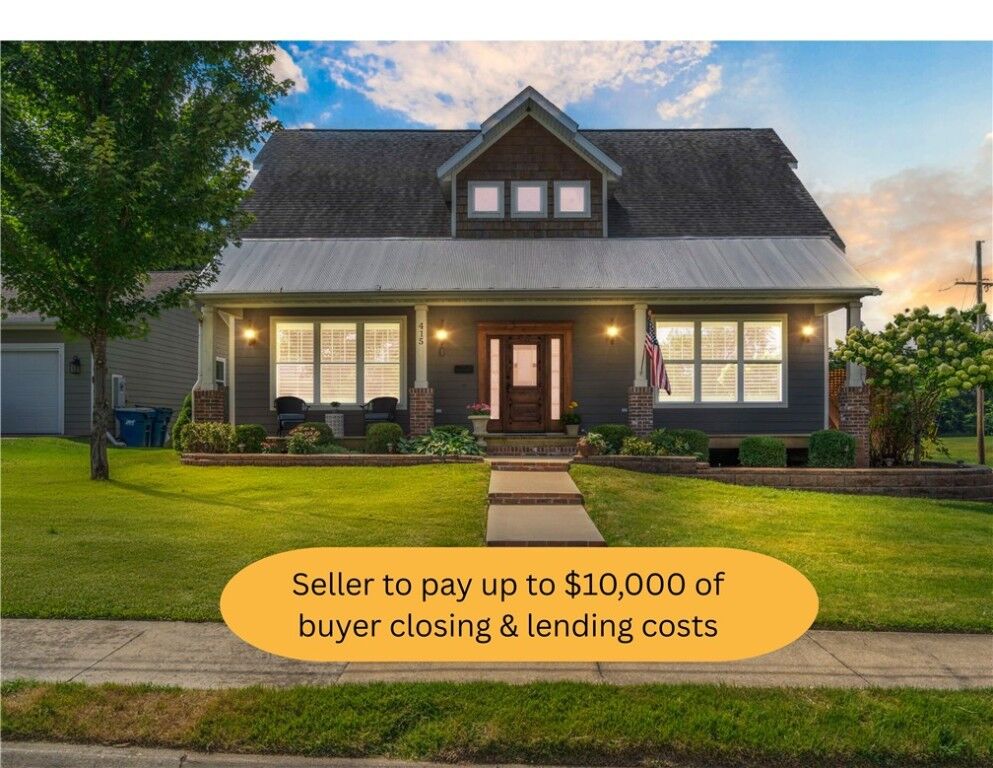 Property Photo: 415 NW 5th Street AR 72712