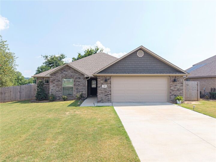 Property Photo: 305 Boulder Drive AR 72956