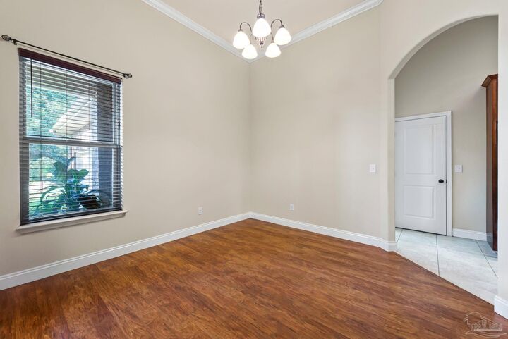 Property Photo: 8674 Rio Vista Dr FL 32566