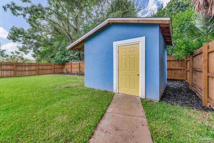 Property Photo: 217 E Fisher St FL 32503
