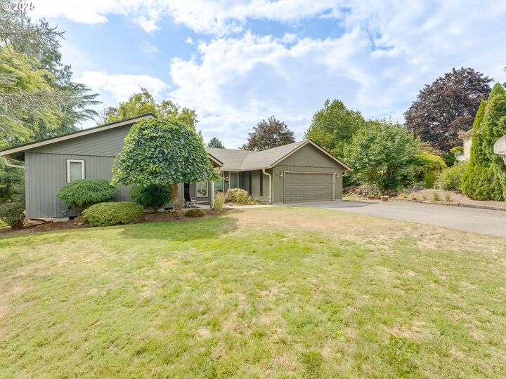 Property Photo: 2614 SE 138th Ave WA 98683