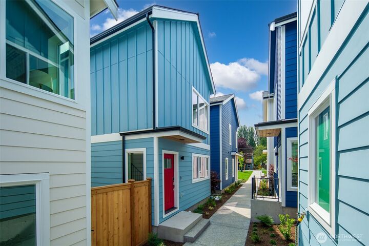 9218  4th Avenue NW  Seattle WA 98117 photo