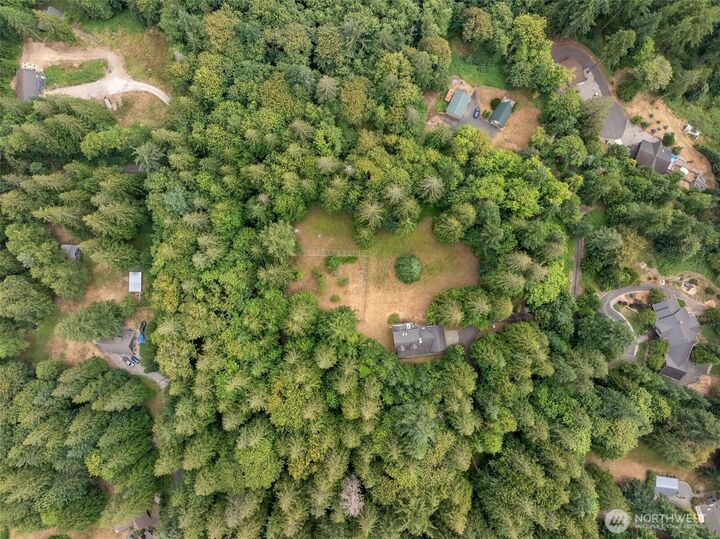 Property Photo:  6604  282nd Avenue SE  WA 98027 