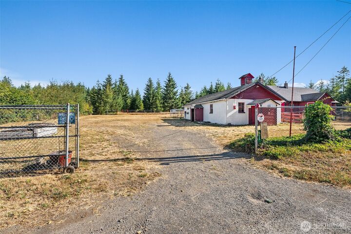 Property Photo: 1335 Centralia Alpha Road WA 98532