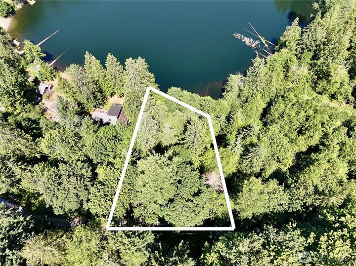 Property Photo:  0 E Lake Walker Drive SE  WA 98022 