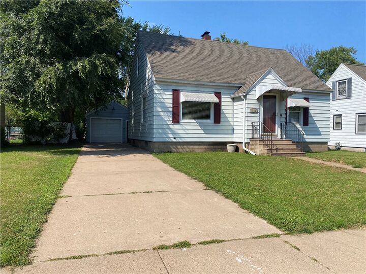 316 Long Street  Eau Claire WI 54703 photo
