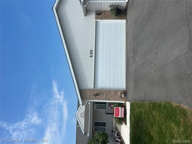 830 Crystal Lane  Marysville MI 48040 photo