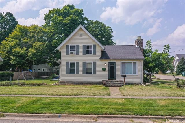 Property Photo:  745 N Calhoun Street  MI 48446 