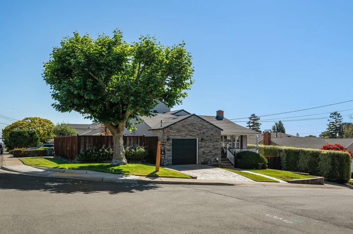 Property Photo: 403 Santa Florita Avenue CA 94030