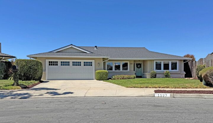 Property Photo:  1127 Montecito Circle  CA 93901 