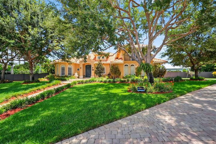 Property Photo:  8920 SW 162nd Ter  FL 33157 