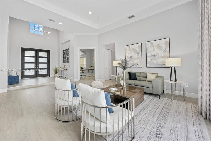 Property Photo: 12590 N Winners Cir FL 33330