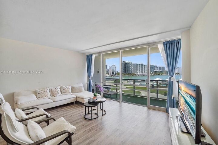 900 Bay Dr 210  Miami Beach FL 33141 photo
