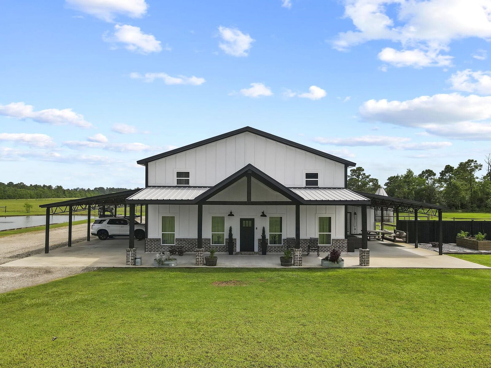 Property Photo: 10885 Fm 1130 TX 77632