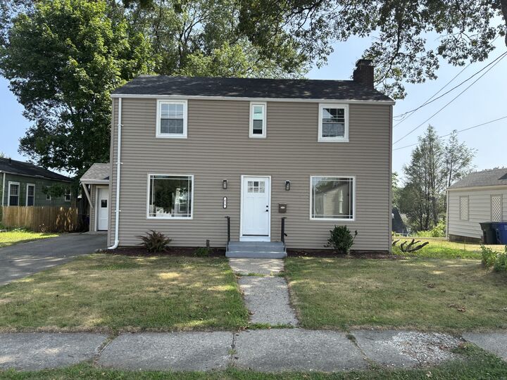 Property Photo:  675 Goldenrod Avenue  CT 06606 