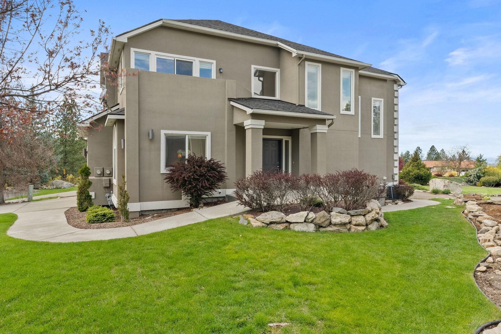 Property Photo: 1826 S Viewcrest Ln 1826 S. Viewcrest Ln. WA 99212