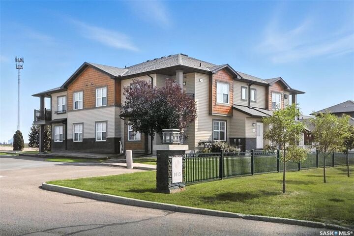 1015 Patrick Crescent 2301  Saskatoon SK S7W 0M1 photo