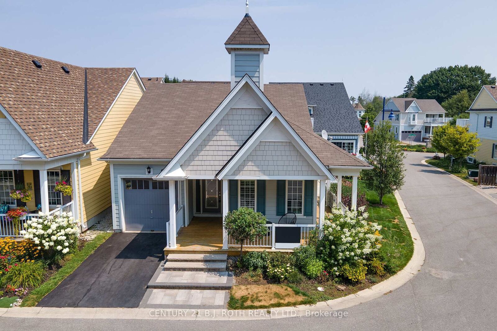 Property Photo: 3327 Summerhill Way N ON L3V 0E1