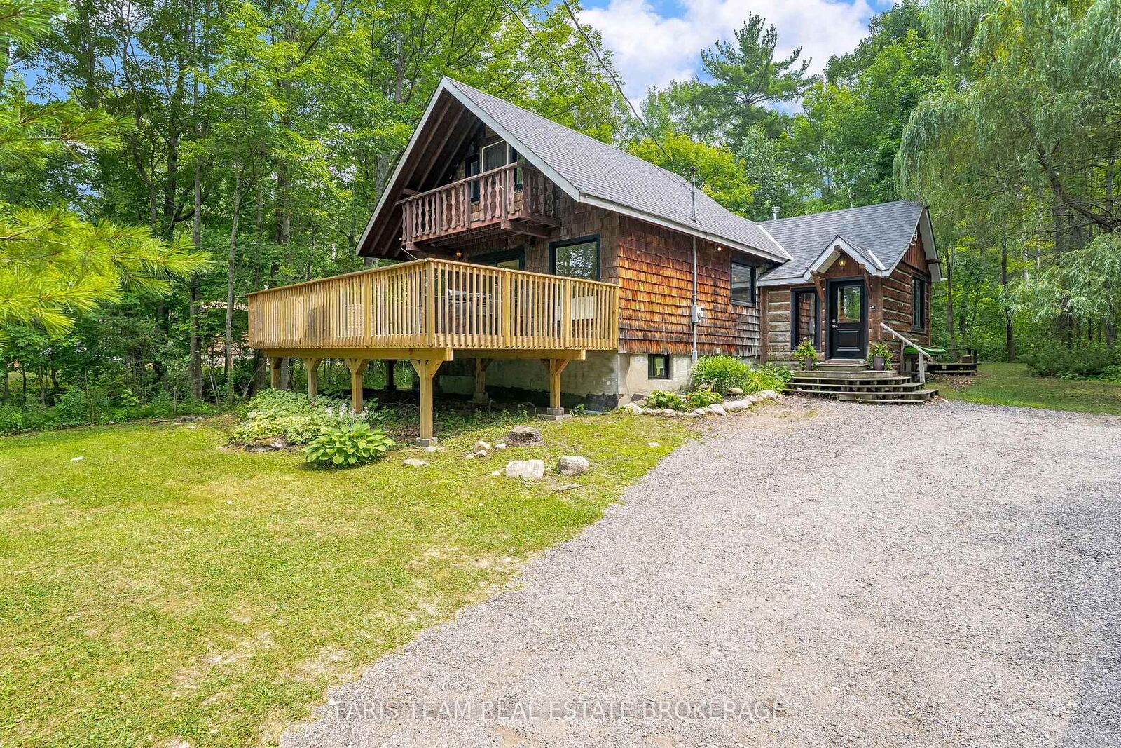 Property Photo:  457 Silver Birch Drive  ON L9M 0M5 