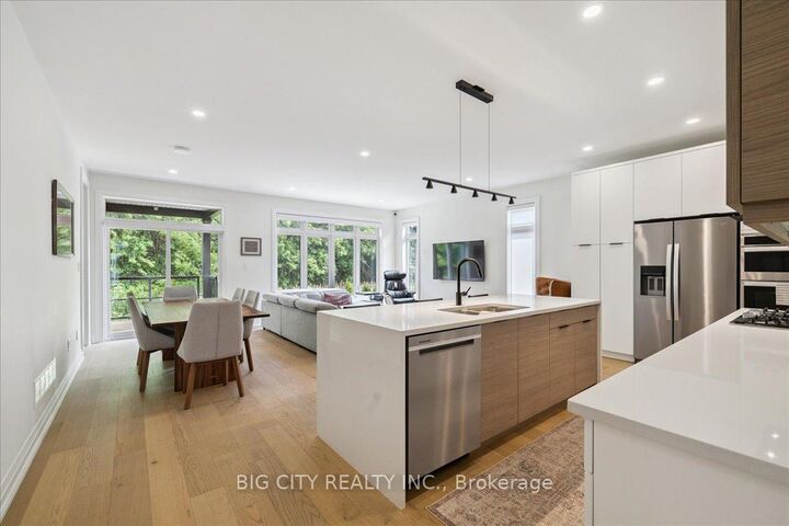 Property Photo: 9150 Willoughby Drive 23 ON L2G 0Z5