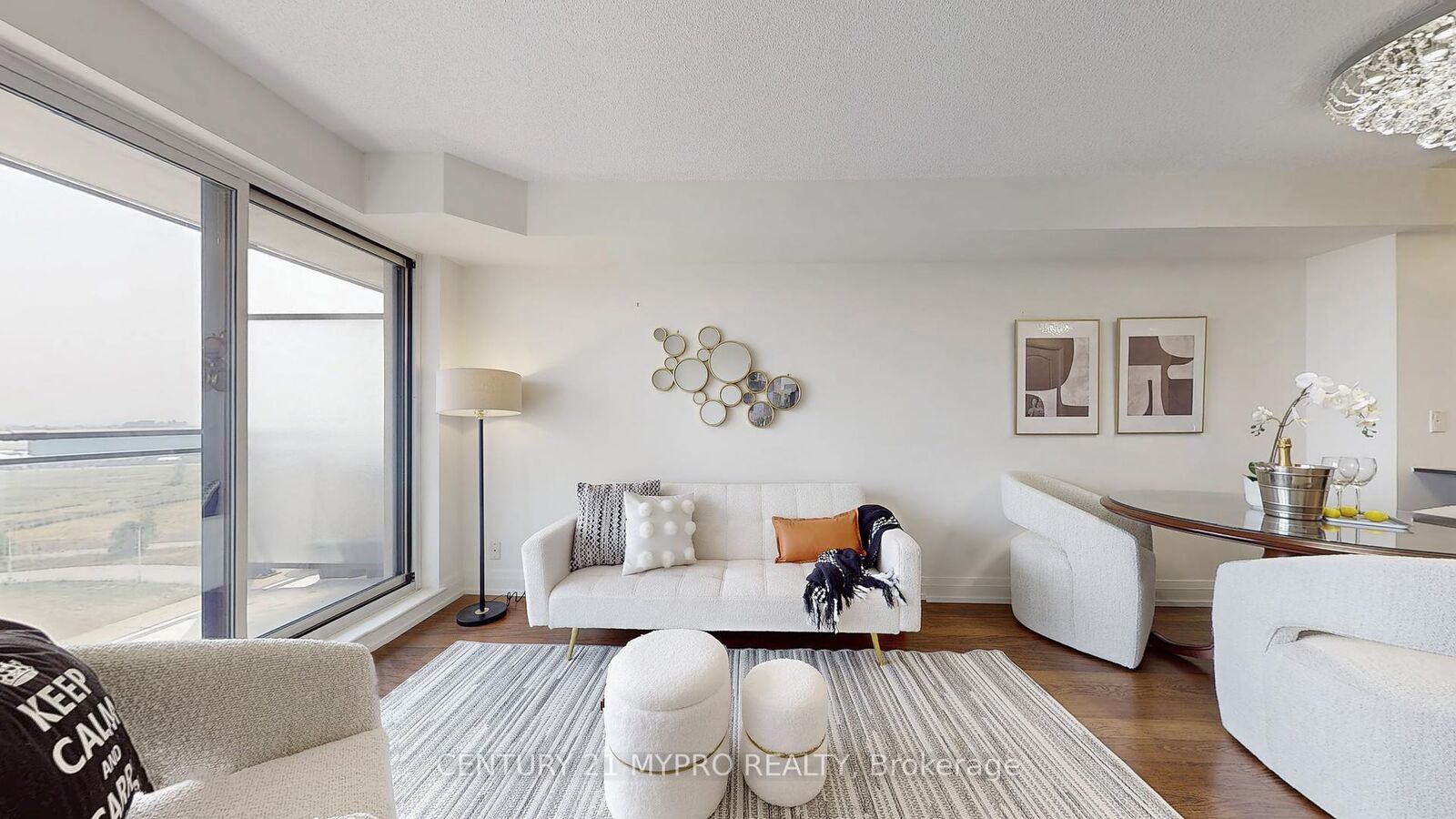 Photo de la propriété: 1060 Sheppard Avenue W 1214 ON M3J 0G7