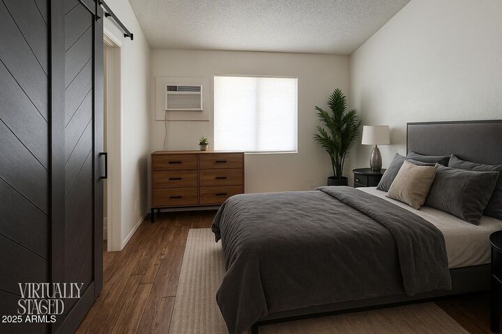 Property Photo:  302 S Westfall Avenue 3  AZ 85281 