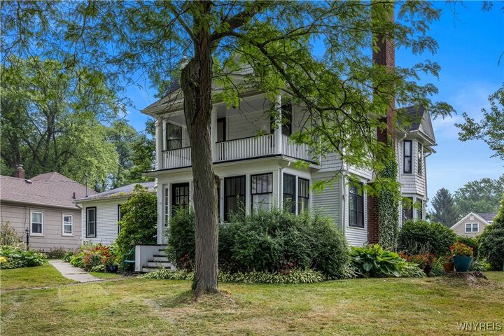 Property Photo:  270 S 4th Street  NY 14092 