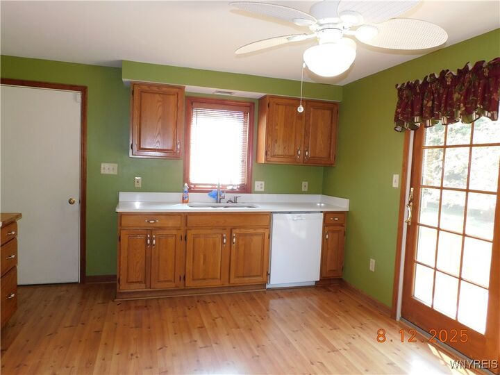 Property Photo: 4174 Victorian Dr NY 14075