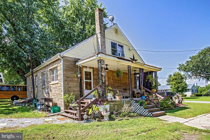 Property Photo: 9 S Tilbury Road NJ 08079