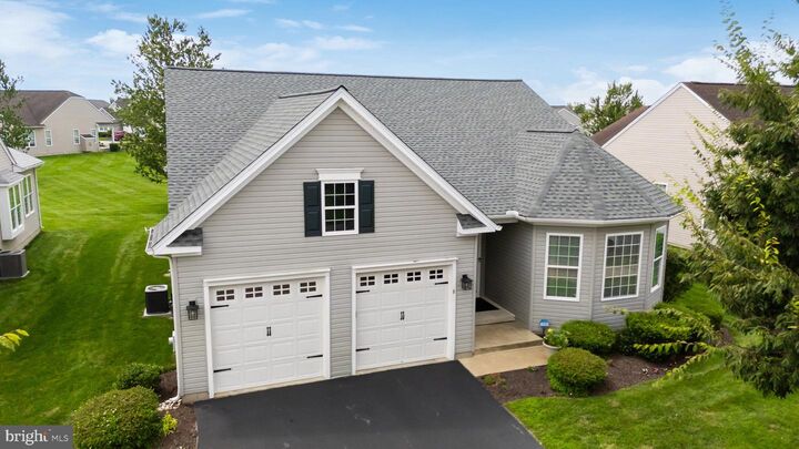 Property Photo:  8 Spring Arbor Drive  DE 19709 