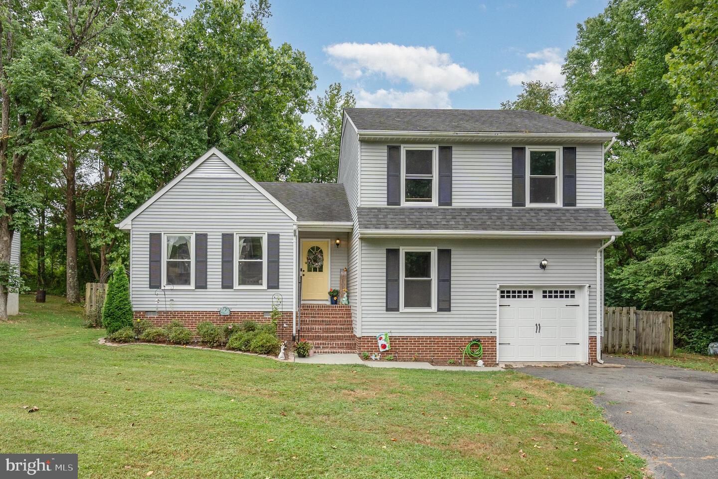 Property Photo: 260 Whitsons Run VA 22554