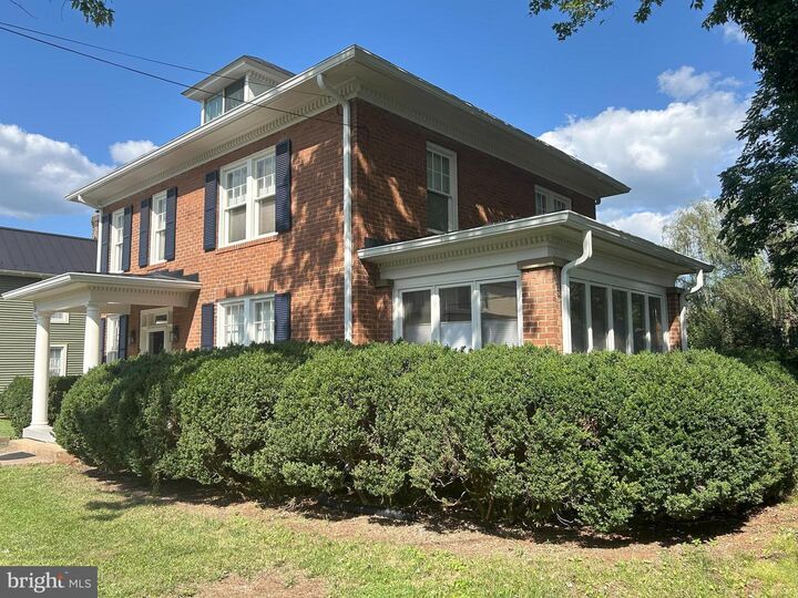 Property Photo: 405 Macoy Avenue VA 22701