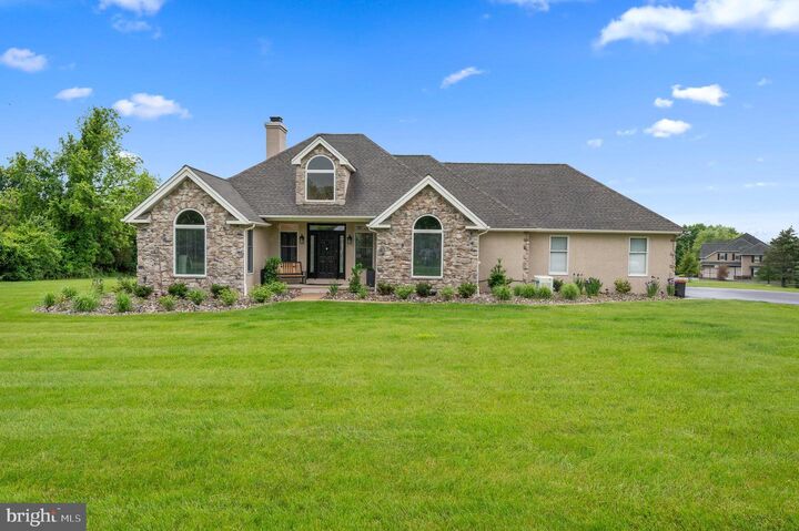 825 Hidden Forest Drive  Collegeville PA 19426 photo