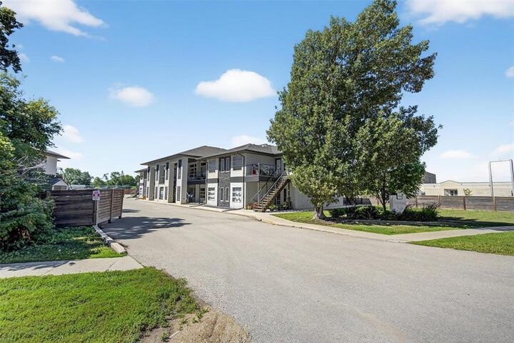 Property Photo:  1106 Dawson Road  MB R0A 0Y0 