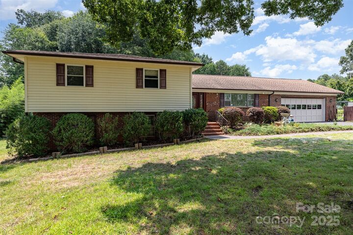 Property Photo: 9825 Hagers Road NC 28078