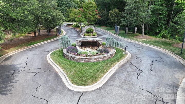 Property Photo: 4446 Mirror Lake Drive NC 28609