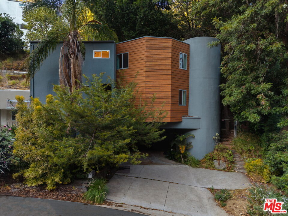 Property Photo:  2180 Laurel Canyon Blvd  CA 90046 