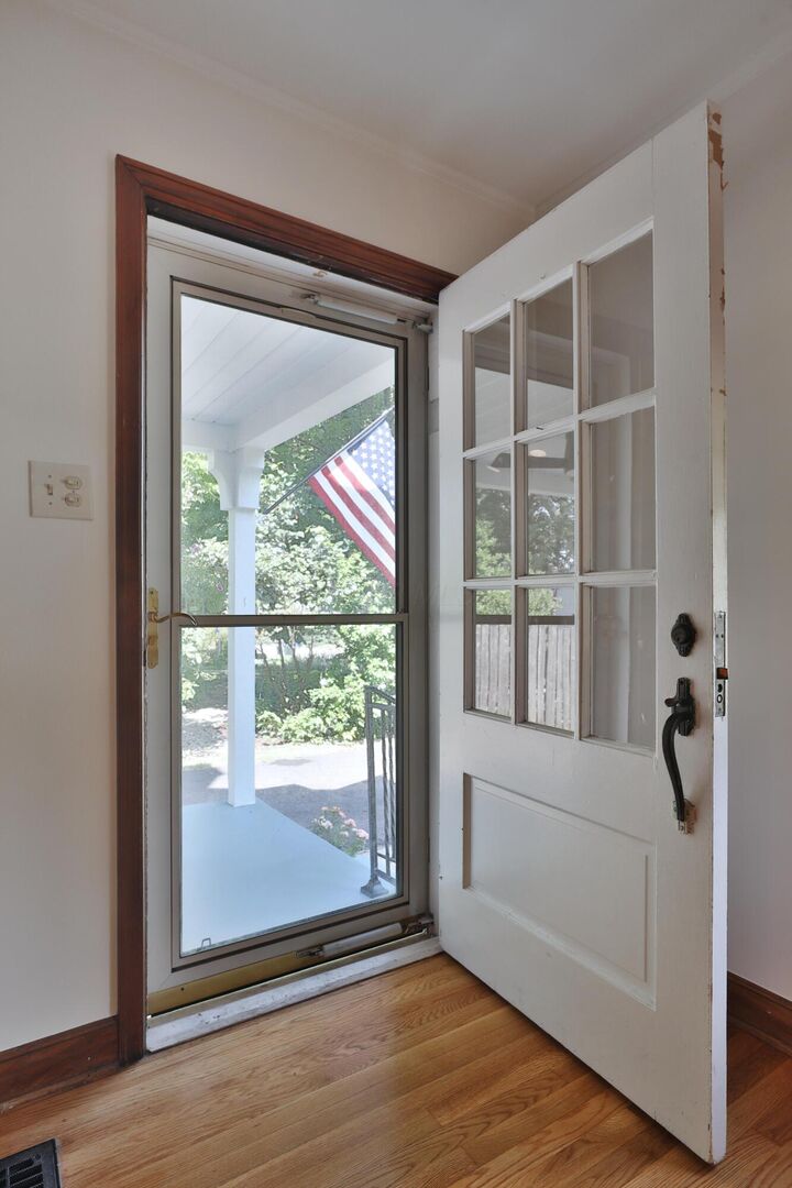Property Photo: 475 Garden Road OH 43214
