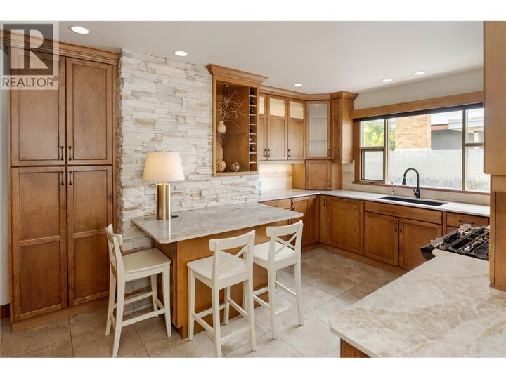 Property Photo: 354 Burne Avenue BC V1Y 5P1