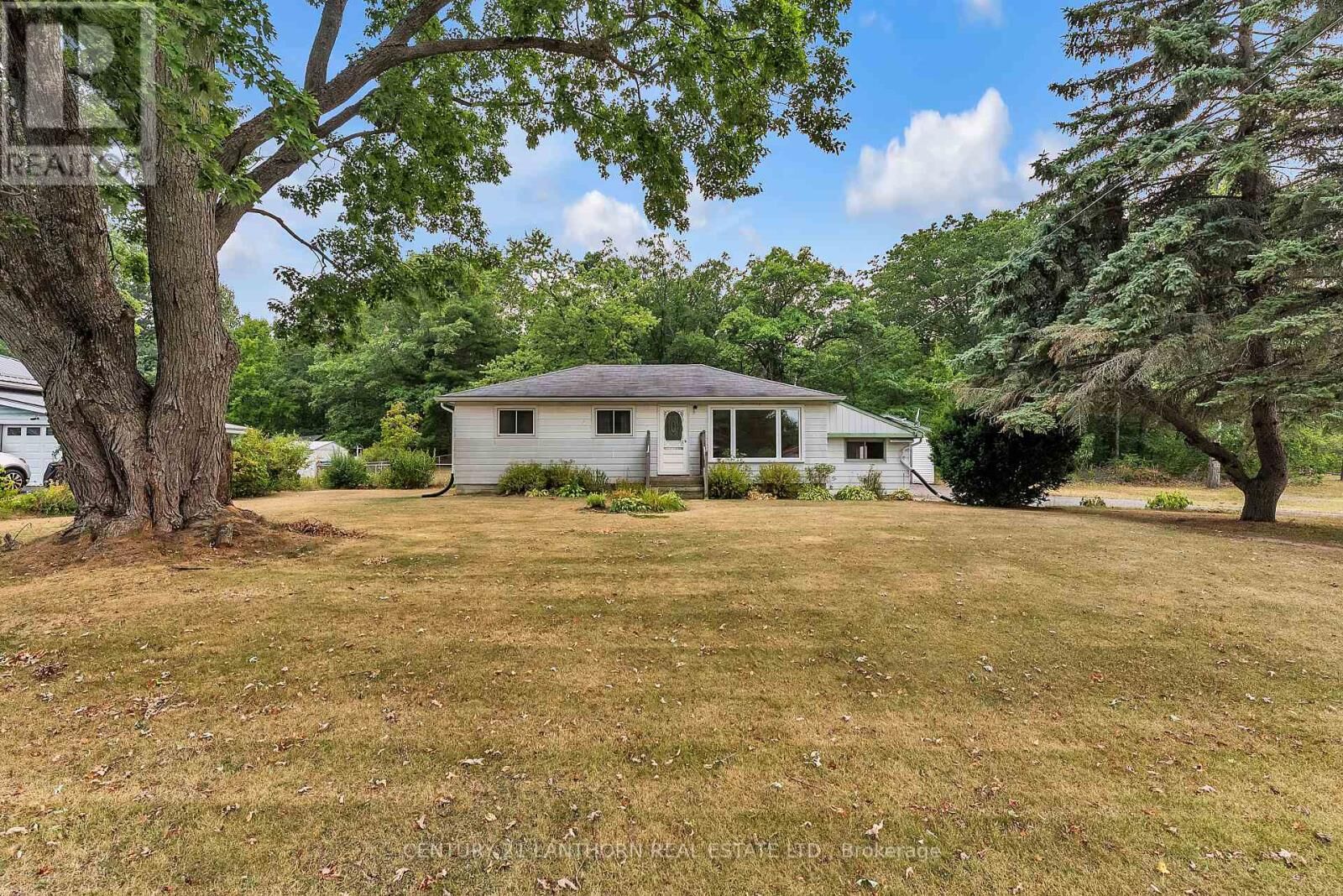 Property Photo:  34 Turncliffe Road  ON K8V 5P4 