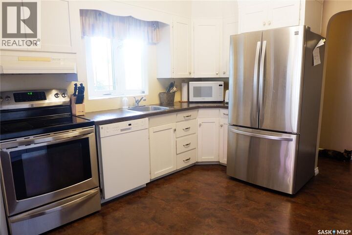 Property Photo: 314 Columbus Drive SK S0H 3R0