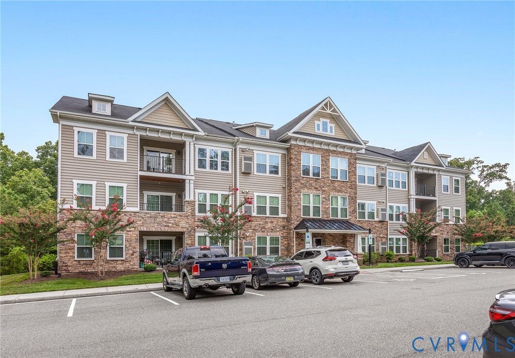 Property Photo:  1100 Westwood Village Lane 303  VA 23114 