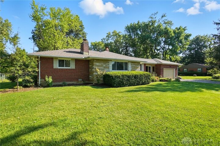 Property Photo:  553 E Spring Valley Pike  OH 45458 